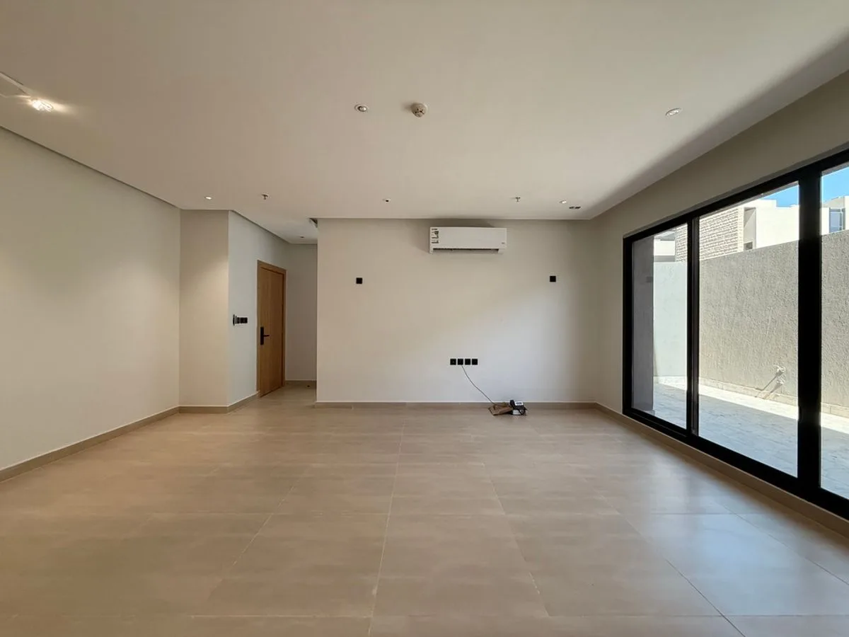 Satel | Properties